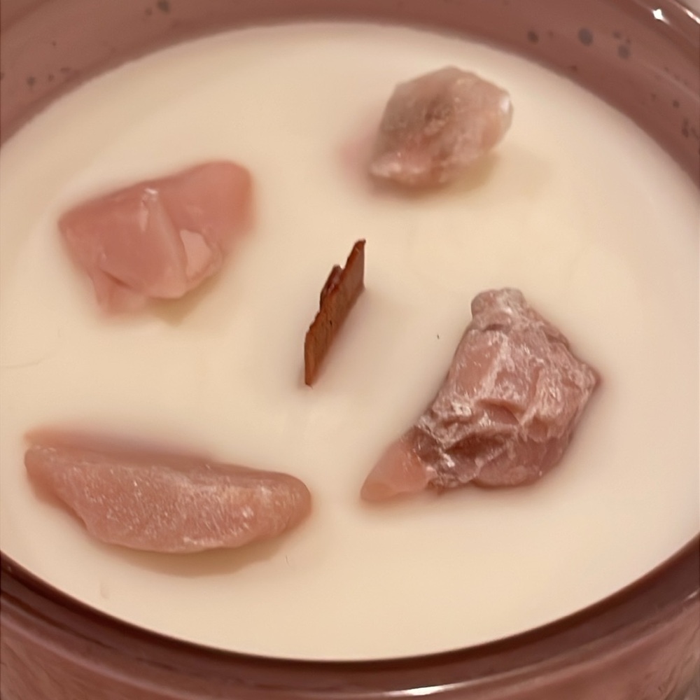 New! North Muse Healing Crystals Infused Candle Manifestation Love Nurturing